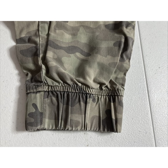 American Eagle Women's Medium Green Camo Cargo Pant Drawstring‎ Waist Jogger - Picture 8 of 16